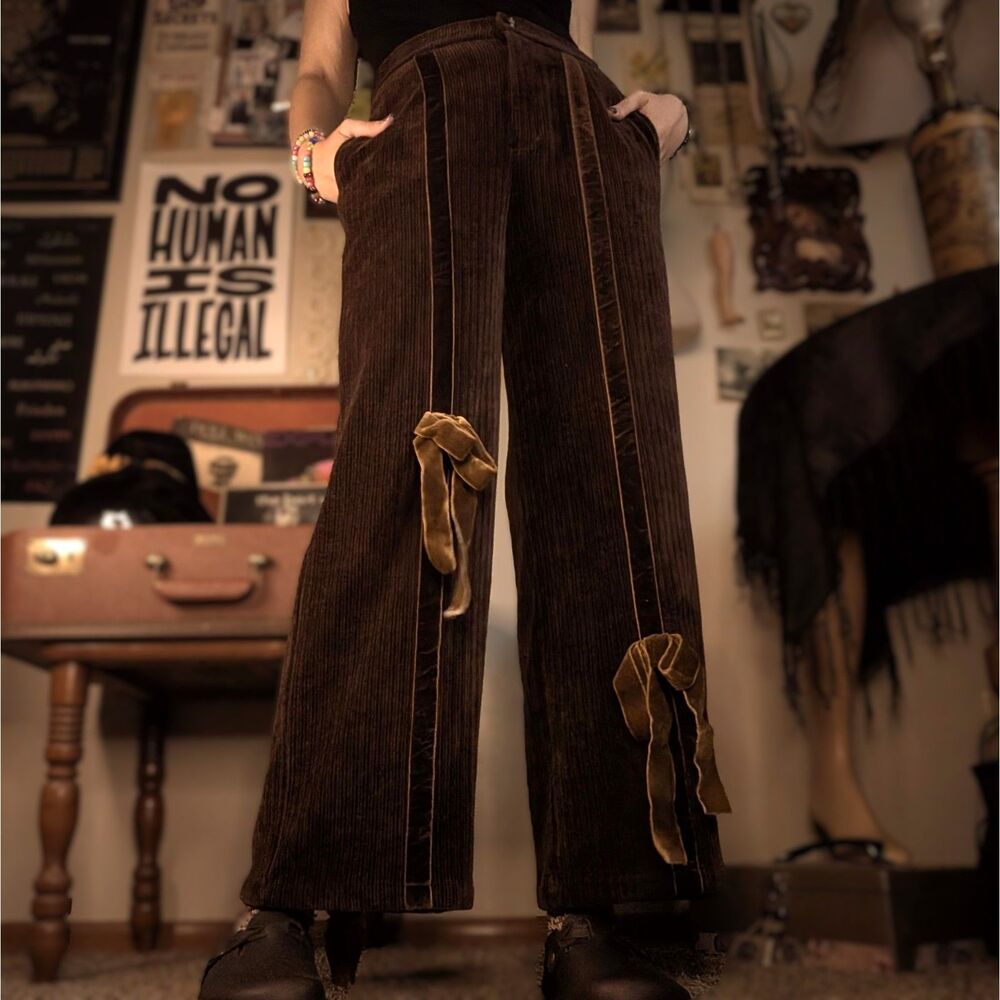 Velvet Corduroy Bow Pants Women's Small/Medium Dark Brown